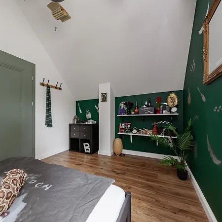 Czarodzieja Tatil Evi Parlin
